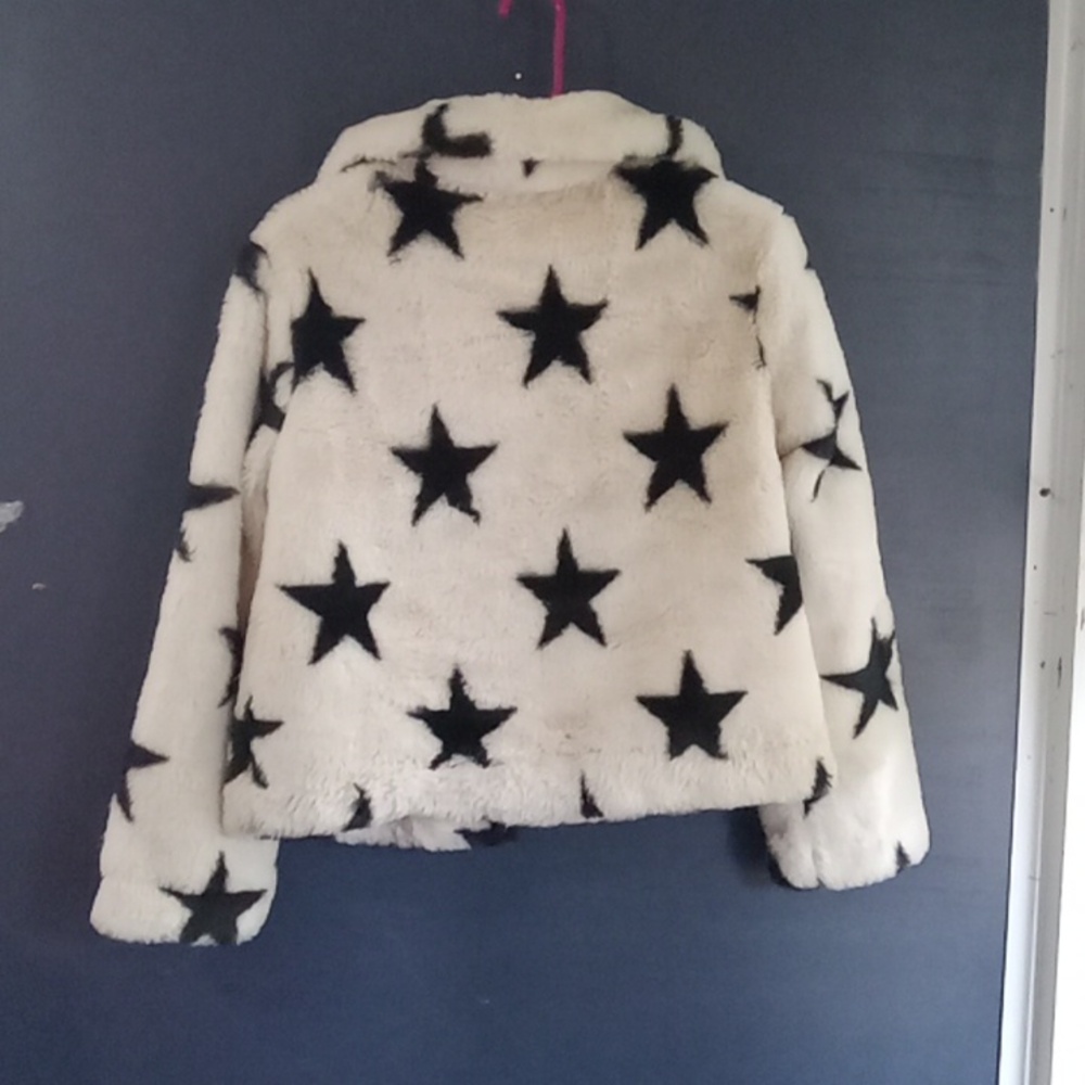 - Euc Pop Sugar fluffy cropped cream color black stars coat XS - Picture 7 of 9